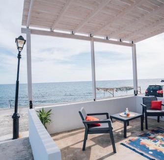 Gra Lygia Apartment | Nirou Studio by the beach