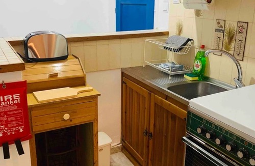 Posidonia Apartment | No:2 Self Catering family apartment short walk to Agathopes, Komito and Fetouri