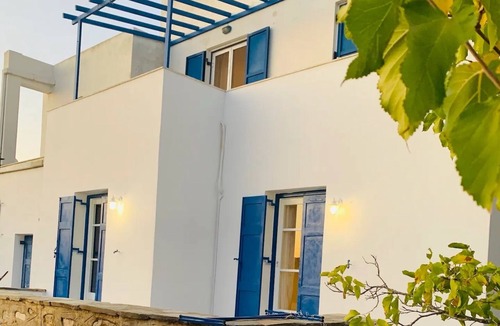 Posidonia Apartment | No:2 Self Catering family apartment short walk to Agathopes, Komito and Fetouri