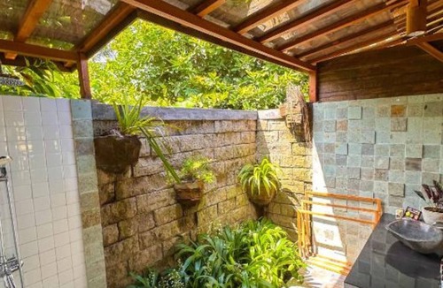 Nyambu Hostel | Nunu Bali Eco Friendly Retreat