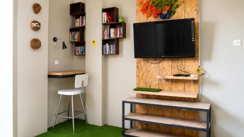 Bogor Selatan Hostel | Nusantara Tajur Bogor Hostel By Reccoma