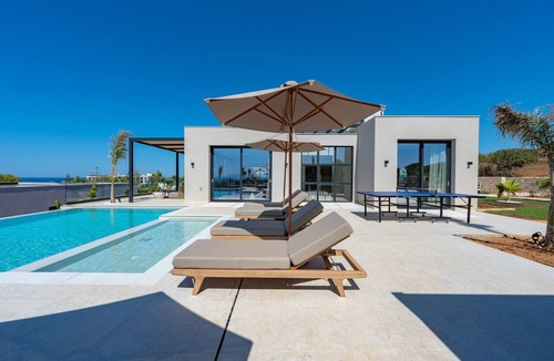 Anissaras Villa | Nysa Luxury villa 4, Private pool, Near Hersonissos