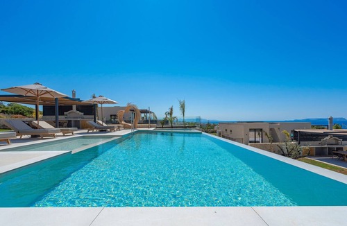Anissaras Villa | Nysa Luxury villa 4, Private pool, Near Hersonissos