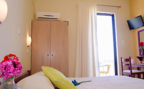 Agios Sostis Hotel | Oasis - Harbor House