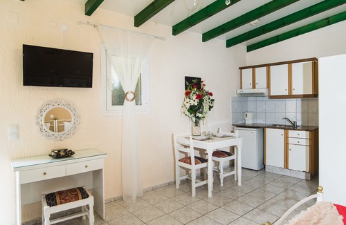 Malia Hotel | Oasis Studios