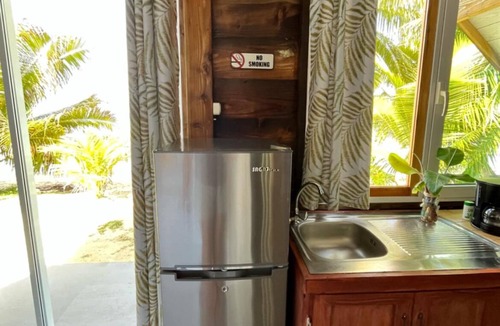 Fitii House | Ocean Beach Front Bungalow