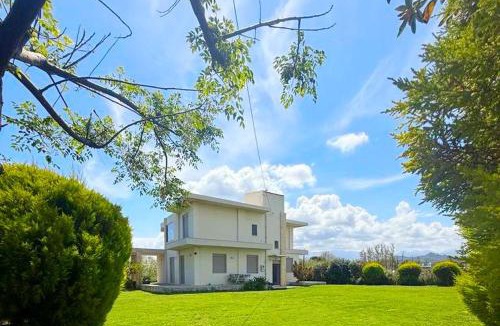 Gerani Apartment | Ocean Breeze Apartments