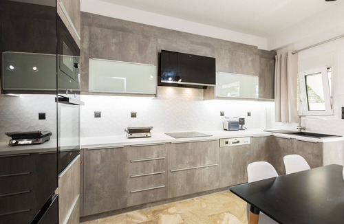 Bali Apartment | Ocean Dream, a 2 bedroom apt on the beach!