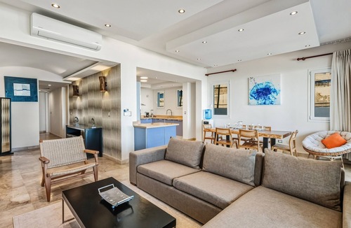 Cabarete Condo | Ocean Front Hot tub Pool Kite Beach Condo 101