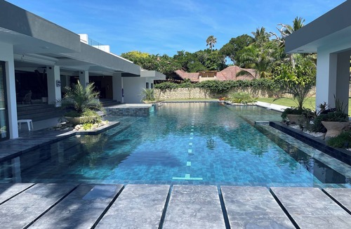 Cabarete Villa | Ocean front - with beach, gym, media room, sauna - new 6 bedroom villa