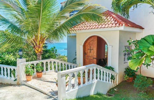 Puerto Plata Villa | Ocean view, large pool, waterfall, cinema, gym, near the beach, STAFF INCLUDED.
