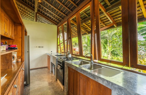 Suraberata House | OCEAN VIEWS, TRANQUILITY, MAYA SATORI @ BALIAN SURF BREAK