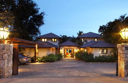 Casa de Campo House | Oceanfront, On Golf Course, Next to Beach, heated pool & hot tub, fully staffed