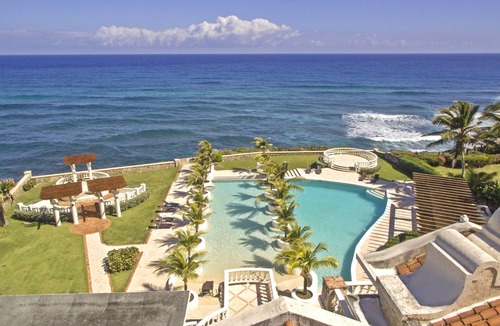 Cabrera Villa | Oceanfront Private 10 Bedroom Villa perfect Wedding/family/friends reunions,