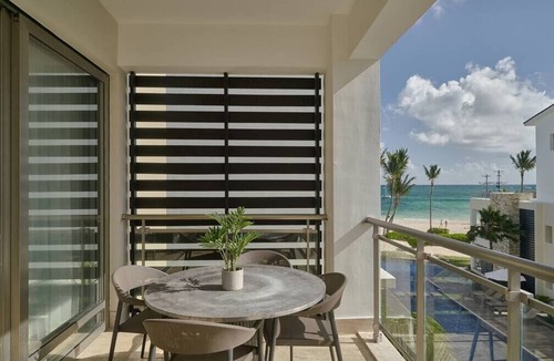 Bavaro Condo | Oceanfront Superior Condo with Pool in Punta Cana