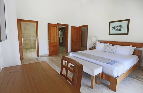 Playa Chiquita Apartment | Oceanview two-bedroom apartment