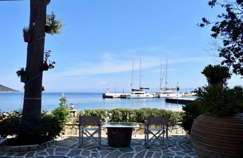 Livadi Hotel | Okeanis Hotel Tyros