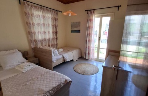 Spetses Apartment | Old Harbor Apartments