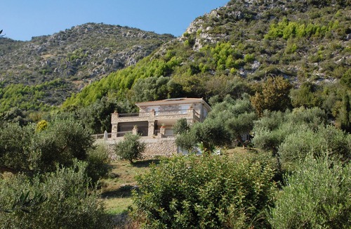Zakharo House | Old Olive House | Infinity Pool | Sea Views | Peloponnese | Near Olympia