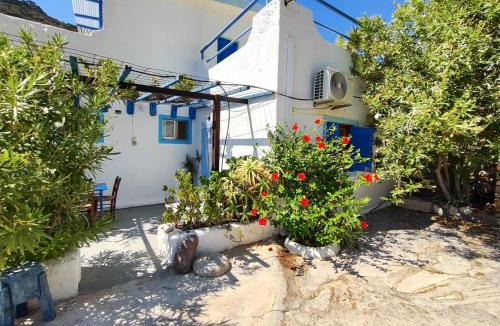 Ferma Apartment | Oleander's Garden Traditional Cretan Cottage