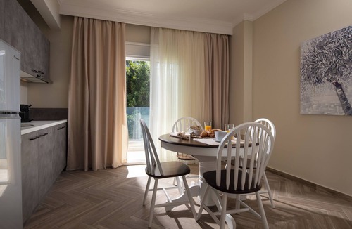 Neos Marmaras Apartment | Olenia Luxury Apartments