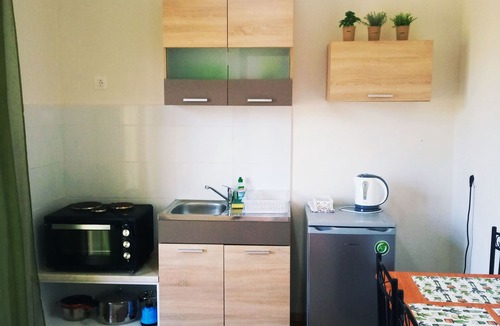 Acharavi House | Olive Garden Studios & Apts