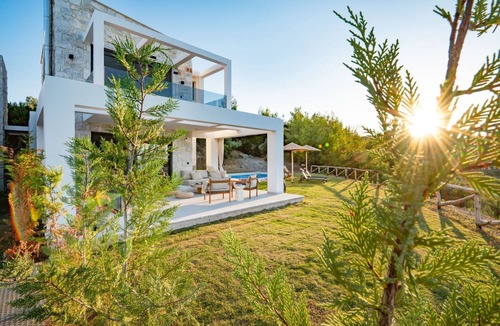 Pallini Villa | Olive Grove Panorama Suite Exi