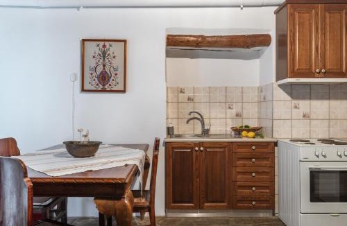 Andros Town Apartment | Olive Guesthouse near farm