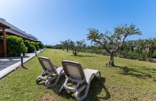 Linopotis House | Olive Tree Garden