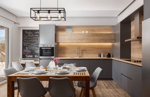 Saronikos House | Olive Tree House