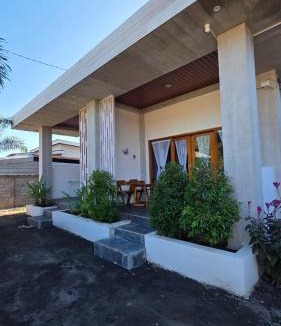 Gerupuk House | ombak summer