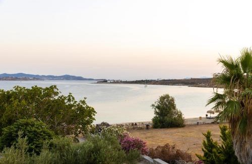 Krotiri Hotel | Omilos Beachfront House