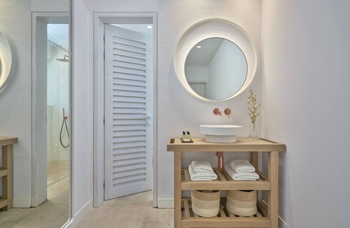 Ornos Hotel | Once in Mykonos - Designed for Adults
