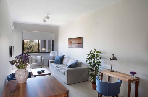 Daratsos Apartment | One Bedroom Apartment Partial Sea View First Floor