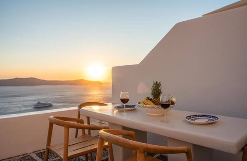 Fira Villa | One-Bedroom Villa - Inspire Santorini Luxury Villas