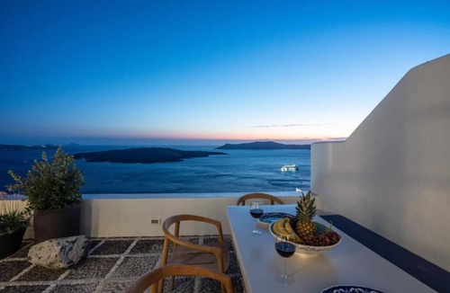 Fira Villa | One-Bedroom Villa - Inspire Santorini Luxury Villas