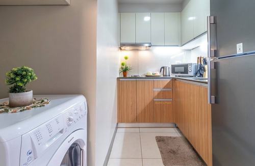 Lapu-Lapu Condo | One Manchester Place 1BR Ocean View
