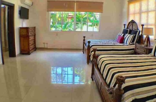 Veron Villa | One Of A Kind Accommodation Luxury Experience