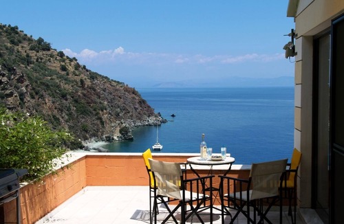 Livadi House | One step from the sea and the mountain.