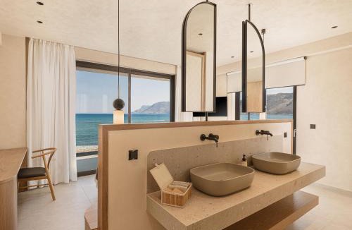 Nopigia Villa | Onora Villa - Steps from the Sea by etouri