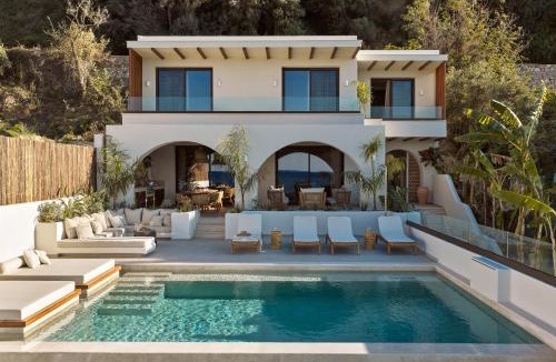 Argassi Villa | Oriana, Beachfront villa, few steps from the Ionian sea
