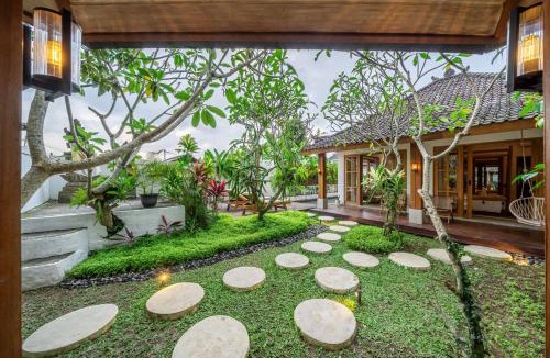 Penestanan Villa | Orion by DH - Romantic Chic Villa - Private Pool - Garden Tub Retreat