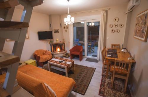 Almopia Apartment | Orma Pet friendly Retreat studio