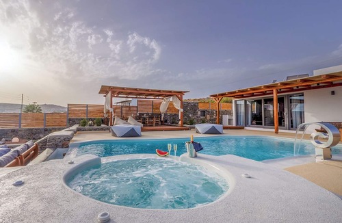 Adamas Villa | Osmio Luxury Residence with stunning views in delightful Milos