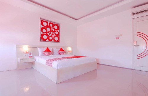 Padonan Hotel | OYO 1489 Simona Hotel
