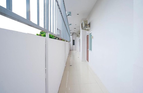 Samarinda Hotel | OYO 2210 Star One Guest House