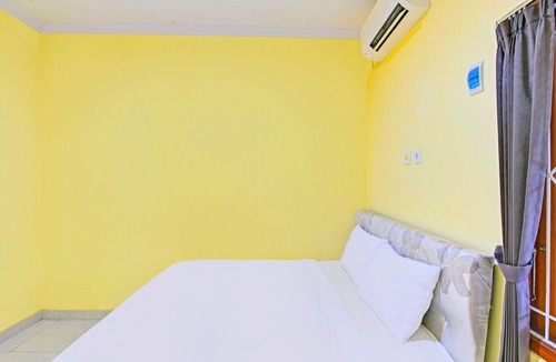 Sidakarya Hotel | OYO 90823 Casa Jupiter Shine