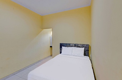 Sidakarya Hotel | OYO 90823 Casa Jupiter Shine