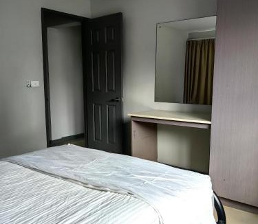 Martintar House | Pacific FairPrice Private room, shared kitchen