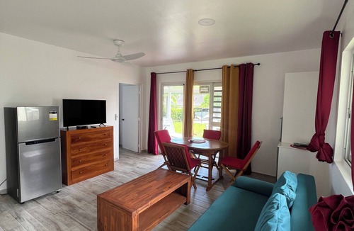 Teahupoo Cabin | Painapo - Mirimiri Lodge